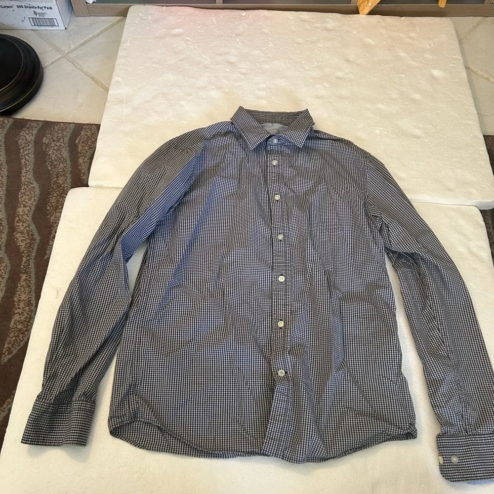 Banana republic black white checkered lux poplin button down shirt